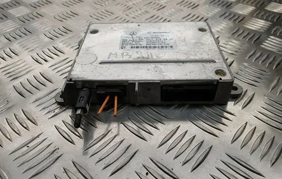 Mercedes-Benz E W211 Bluetooth control unit module A2118700026