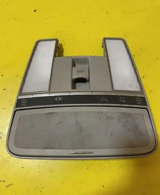 Mercedes-Benz S W221 Front seat light A2218700487 2218700487