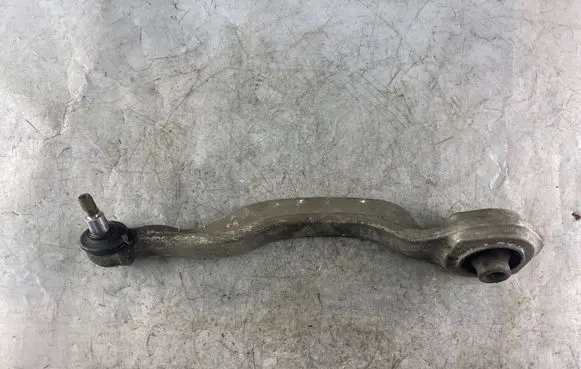 Mercedes-Benz S W221 Front lower control arm/wishbone 2213331805