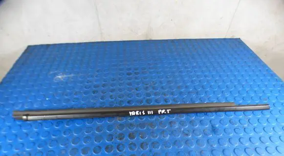 Toyota Yaris Door glass rail 