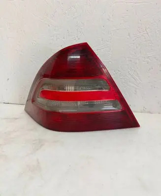 Mercedes-Benz C W203 Rear/tail lights ULO3312 1632 3312