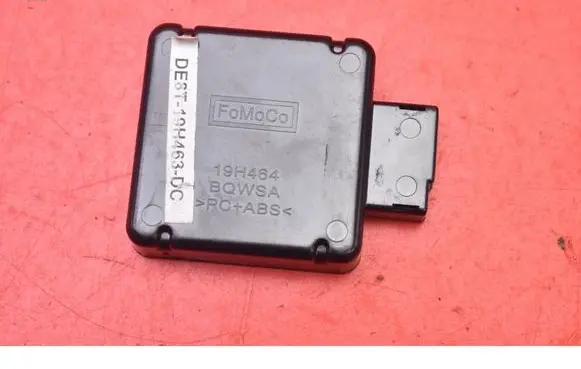 Ford Focus ST Sound amplifier DE8T-19H463-DA