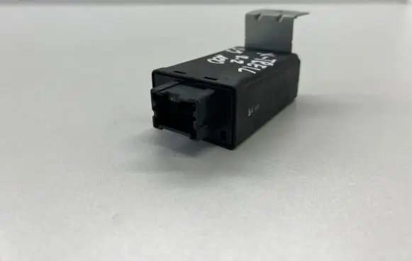 Nissan X-Trail T30 Door central lock control unit/module 28596CC0 5WK46473A
