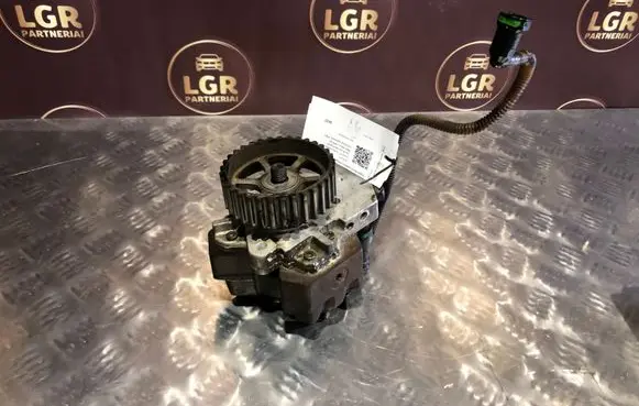 Renault Scenic II - Grand scenic II Fuel injection high pressure pump 8200108225