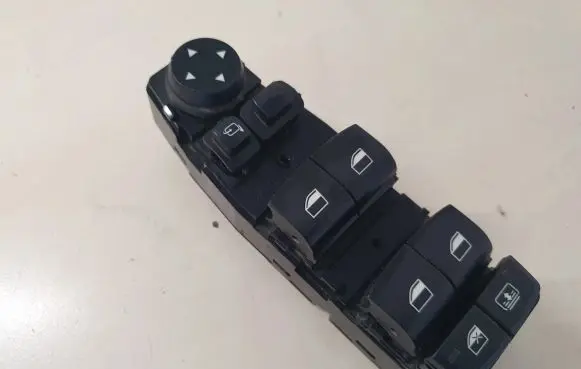 BMW 7 F01 F02 F03 F04 Electric window control switch 9163611