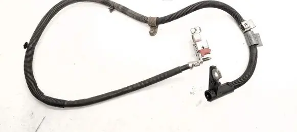 Mercedes-Benz GLA W156 X156 Positive cable (battery) A2465407832