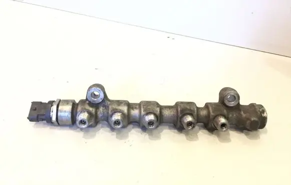 Renault Master II Fuel main line pipe 8201003197 0445214175 373851