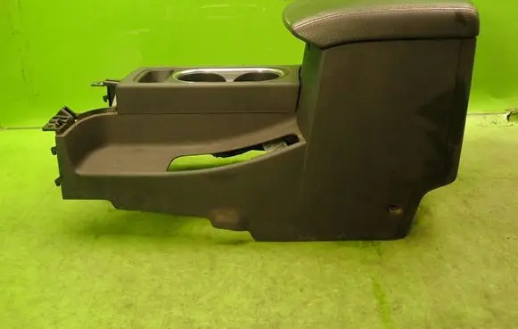 Nissan Navara Armrest 