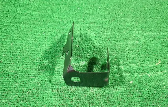 Land Rover Defender Fender mounting bracket L8B216290AC