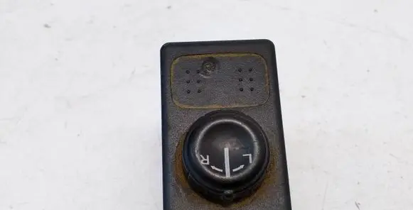 Nissan Navara D22 Wing mirror switch