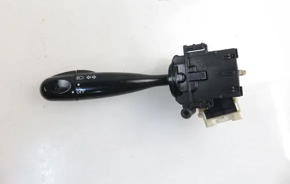 Toyota Yaris Wiper turn signal indicator stalk/switch 1736482