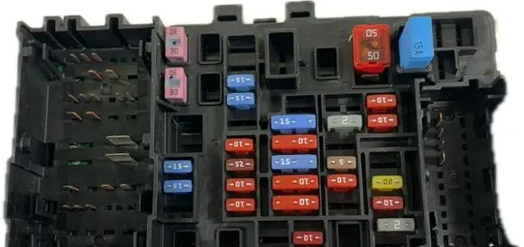 Cadillac Escalade IV Fuse box set 23200660