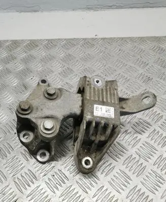 Opel Astra J Engine mount bracket 13248549