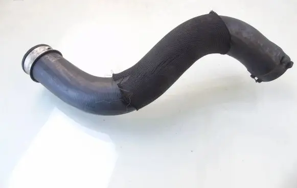 Intercooler hose/pipe