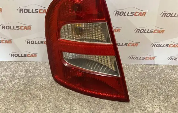 Skoda Fabia Mk1 (6Y) Rear/tail lights ZSB6Y6945095B 6Y6945111B