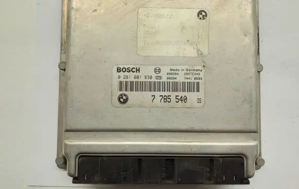 BMW 5 E60 E61 Engine control unit/module 0281001830 28RTE449 7785540