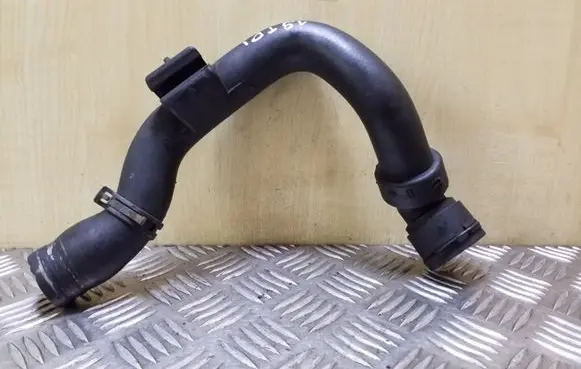 Volkswagen PASSAT B5.5 Engine coolant pipe/hose 8D0121101AD