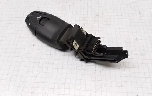 Citroen Xsara Picasso Multifunctional control switch/knob 9641796480