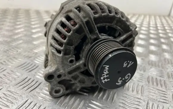 Volkswagen Golf V Generator/alternator 06F903023F 0124525091