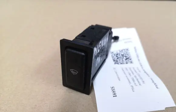 Toyota Avensis T250 Windscreen/window heater switch 156762