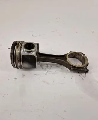 Volkswagen Touareg I Piston MA0