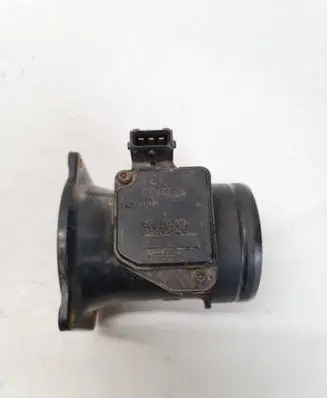 Volkswagen PASSAT B5 Mass air flow meter 058133471