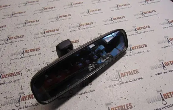 Mitsubishi Outlander Rear view mirror (interior) E4022197