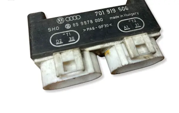 Volkswagen Transporter - Caravelle T4 Coolant fan relay 701919506 899978000