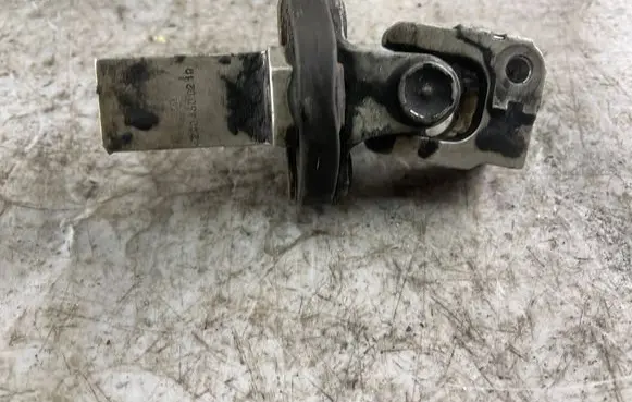 Mercedes-Benz E W210 Steering column universal joint A2104600210