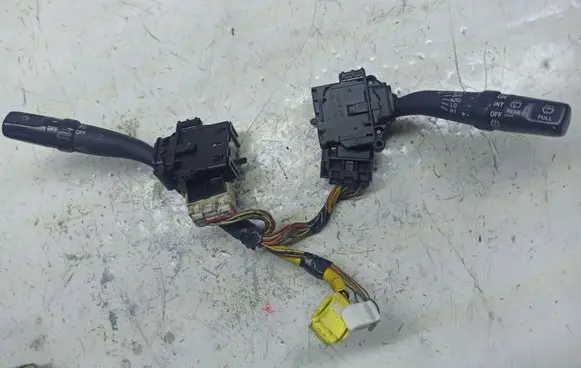 Toyota Corolla Verso AR10 Wiper turn signal indicator stalk/switch
