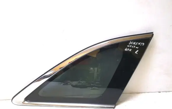 KIA Sorento Rear side window