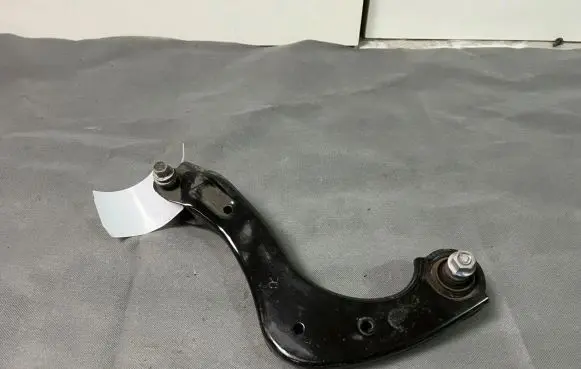 Toyota C-HR I Rear control arm