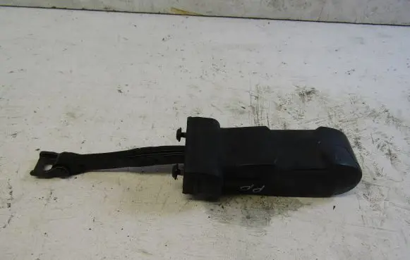 Audi Q7 4M Front door check strap stopper 4M0837267