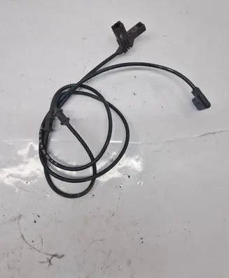 Mercedes-Benz C W204 ABS rear brake sensor A2045404605