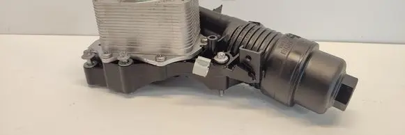 BMW 2 F44 Oil filter mounting bracket