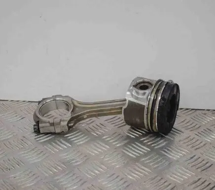 Toyota Auris 150 Piston 131010R0318JB08210