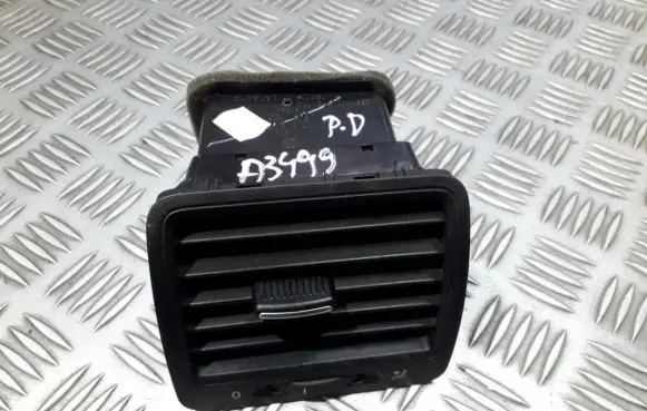 Volkswagen Jetta V Dashboard side air vent grill/cover trim 1k0819710 1k0819704