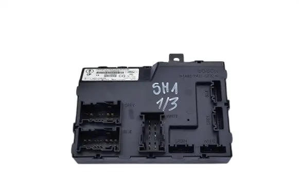 Ford Fiesta Central body control module 8V5115K600CG 116RA000084 030110080902