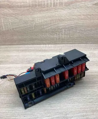BMW 7 E65 E66 Fuse box set 6900582 18560 Used