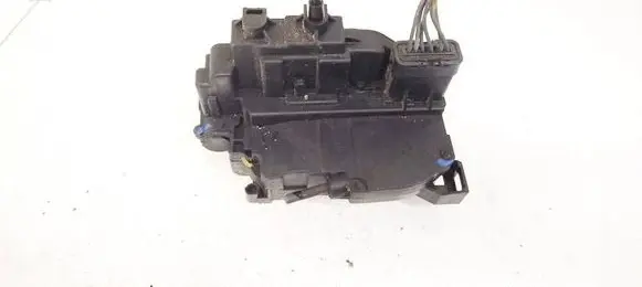 Renault Megane III Rear door lock