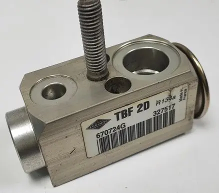 Mercedes-Benz Sprinter W906 Air conditioning (A/C) expansion valve 