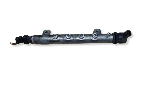Opel Vectra C Fuel main line pipe 0445214057