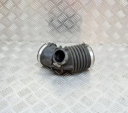 Air intake hose/pipe
