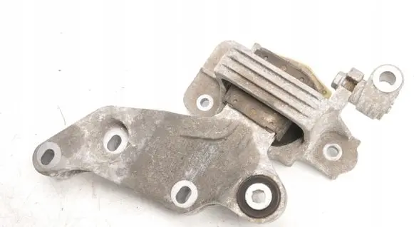 Mercedes-Benz Vito Viano W447 Engine mounting bracket 326E56
