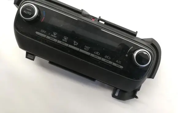 Toyota Yaris XP210 Interior fan control switch 55900K0270