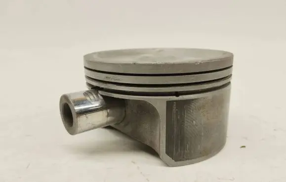 Mercedes-Benz C AMG W202 Piston HWA1040300518 1040300518