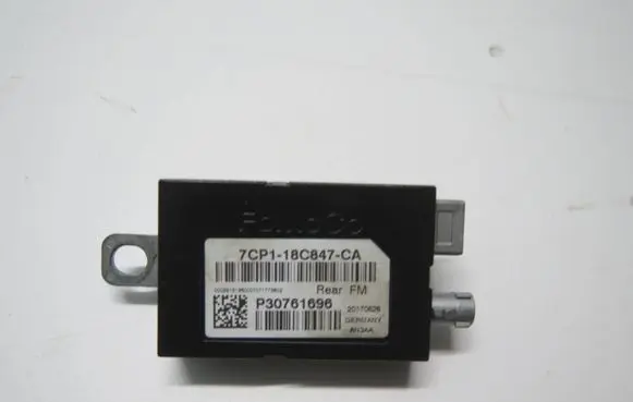 Volvo V60 Aerial antenna amplifier 7CP118C847CA 20170626 P30761696