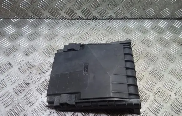 Volkswagen PASSAT B6 Fuse box cover 1K0937132F