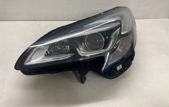 Opel Corsa E Headlight/headlamp 13381347 1EF01183009 90479048