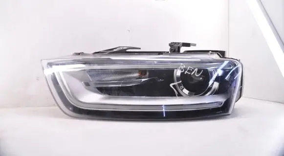 Audi Q3 8U Headlight/headlamp 8U0941043A 4G0907697D